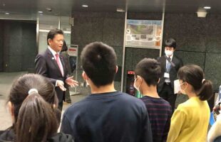 幸手市立権現堂川小学校の国会見学