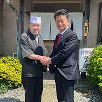 三ツ林ひろみの活動を紹介