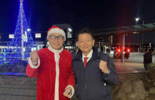 イルミネーション点灯式とクリスマスマーケット