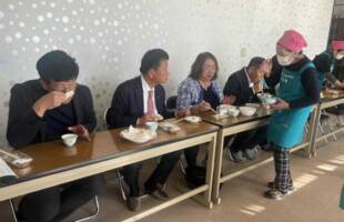 久喜市、さろん、みなみ介護デイサービスの蕎麦会