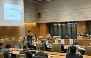 日本の医療の未来を考える会に出席